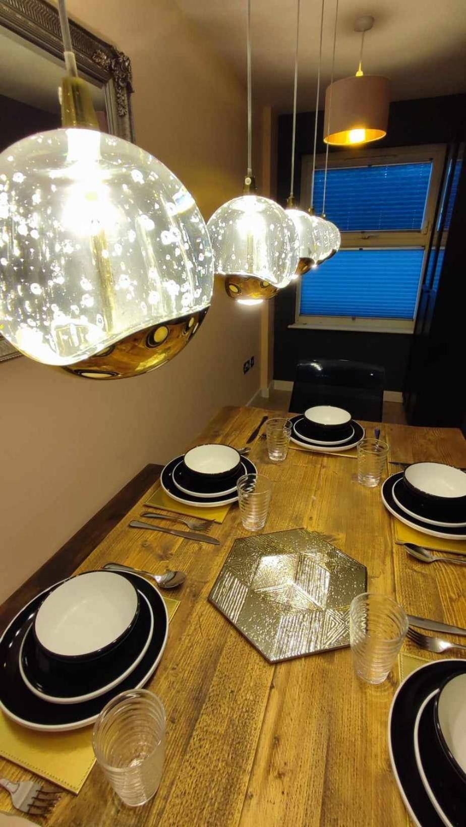 Duplex Apartment In Leeds With King Size Bed - Long Stay Rates Available Dış mekan fotoğraf