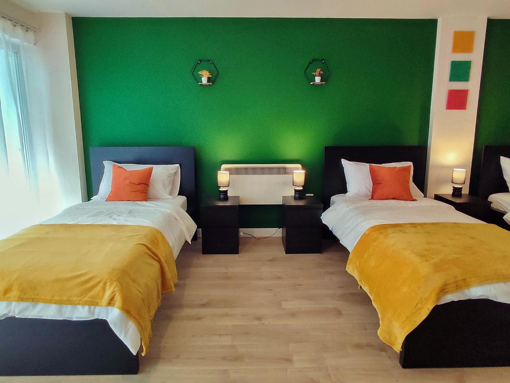 Duplex Apartment In Leeds With King Size Bed - Long Stay Rates Available Dış mekan fotoğraf